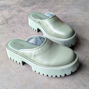 Alias Mae Quinn Clogs in Sage Leather size 38